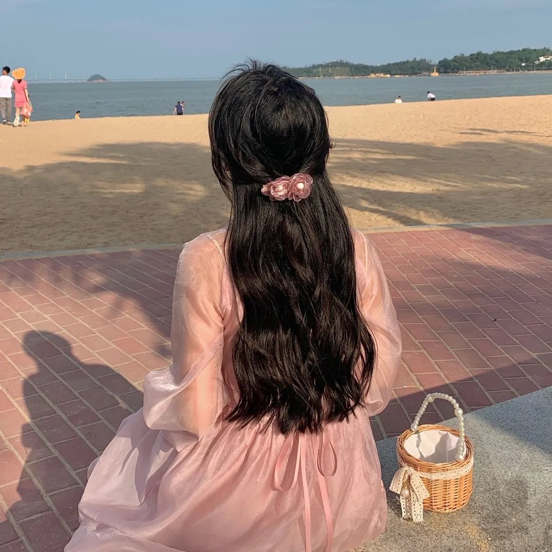 草裙春色